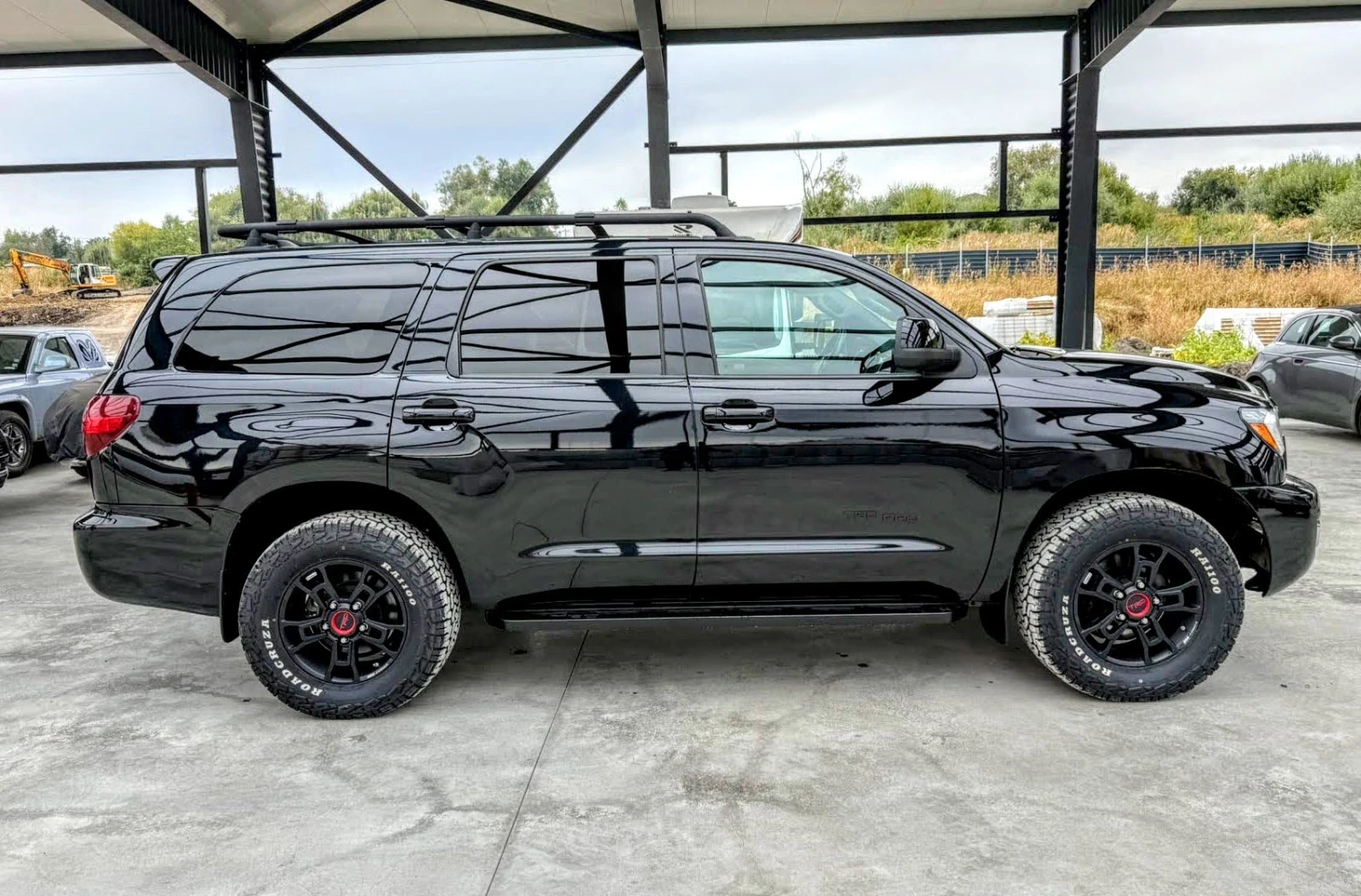 Toyota Sequoia TRD Pro, снимка 3 - Автомобили и джипове - 56231664