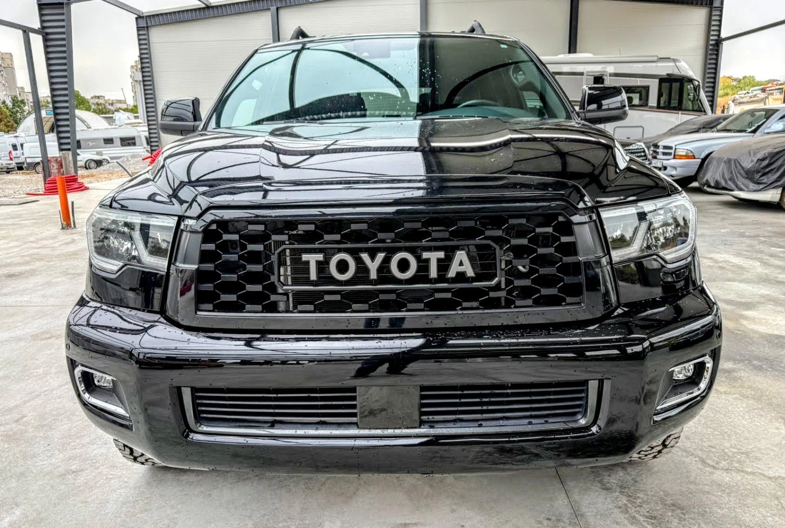Toyota Sequoia TRD Pro, снимка 2 - Автомобили и джипове - 56231664