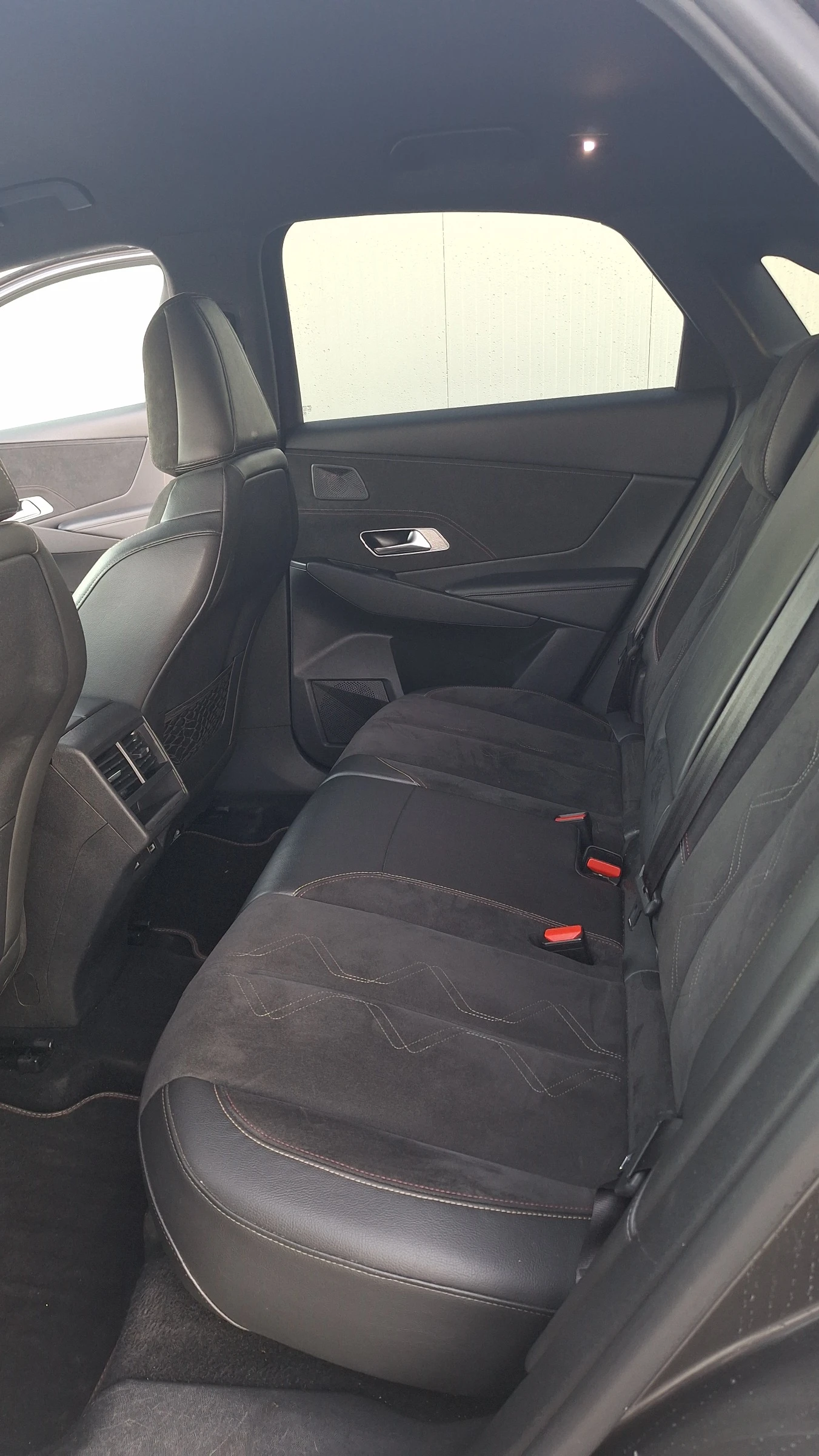 DS DS 7 Crossback 2.0HDI PERFORMANCE LINE, снимка 14 - Автомобили и джипове - 56679009