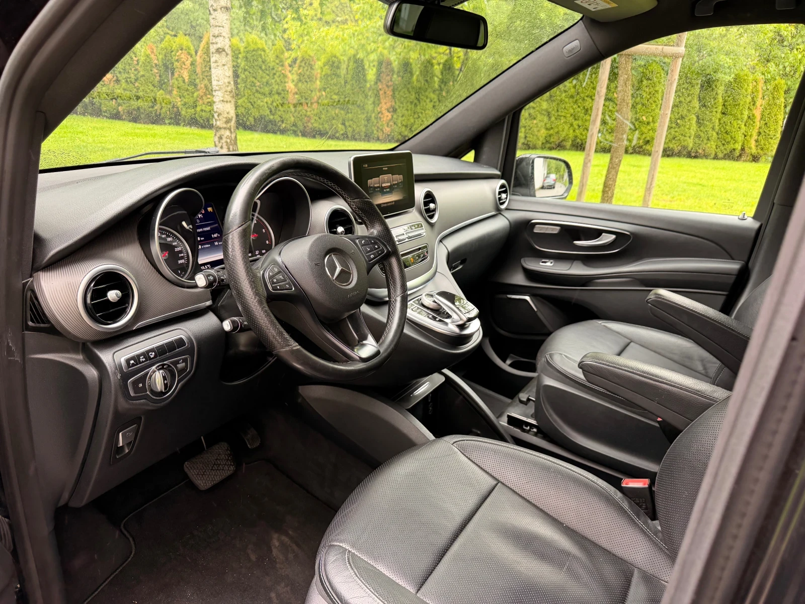 Mercedes-Benz V 250 CDI / 5+ 1, снимка 9 - Бусове и автобуси - 54668570