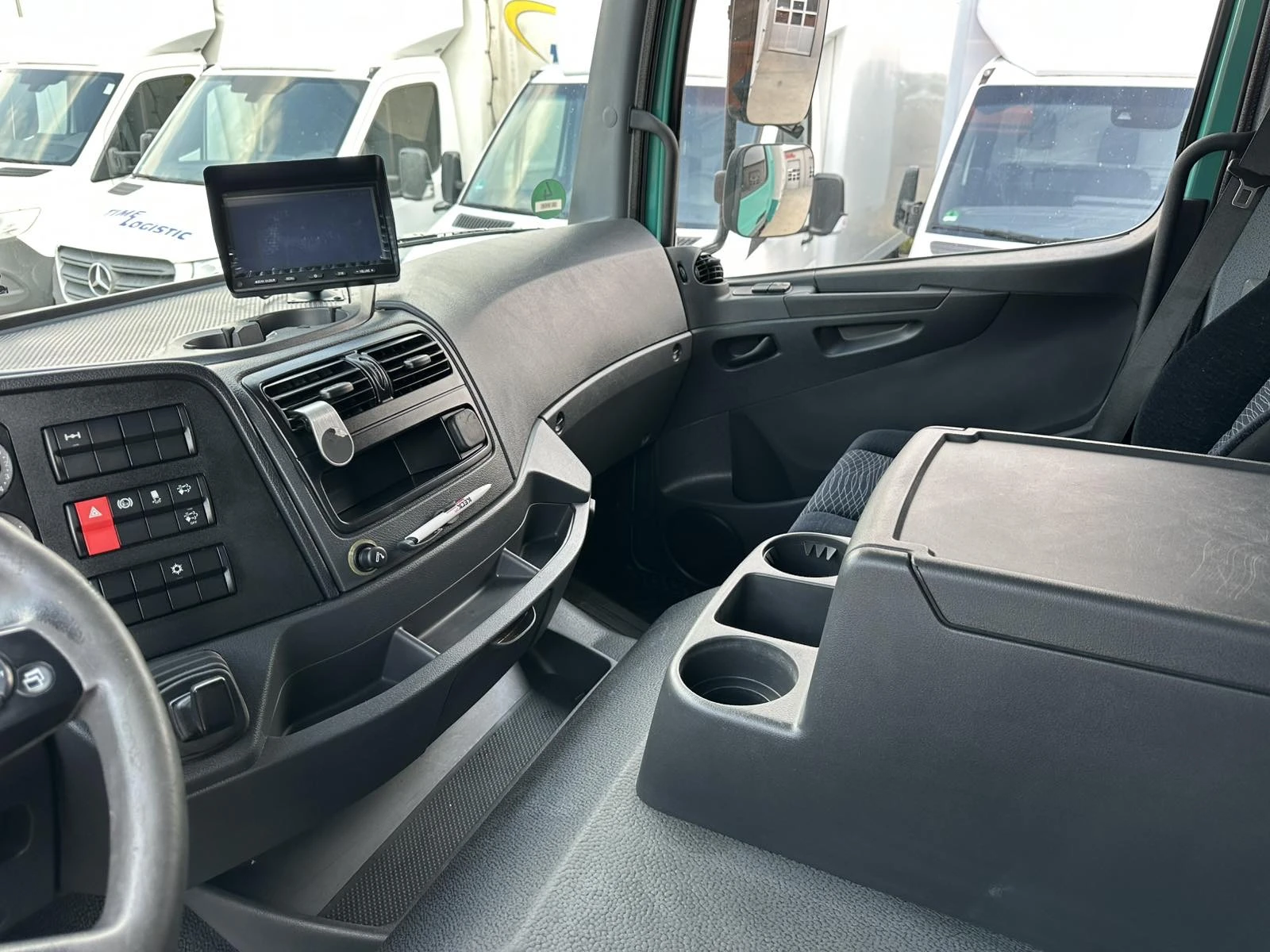 Mercedes-Benz Atego 1230!8, 10М.!FULL!ТОП!EURO6!КЛИМА!, снимка 13 - Камиони - 55710947