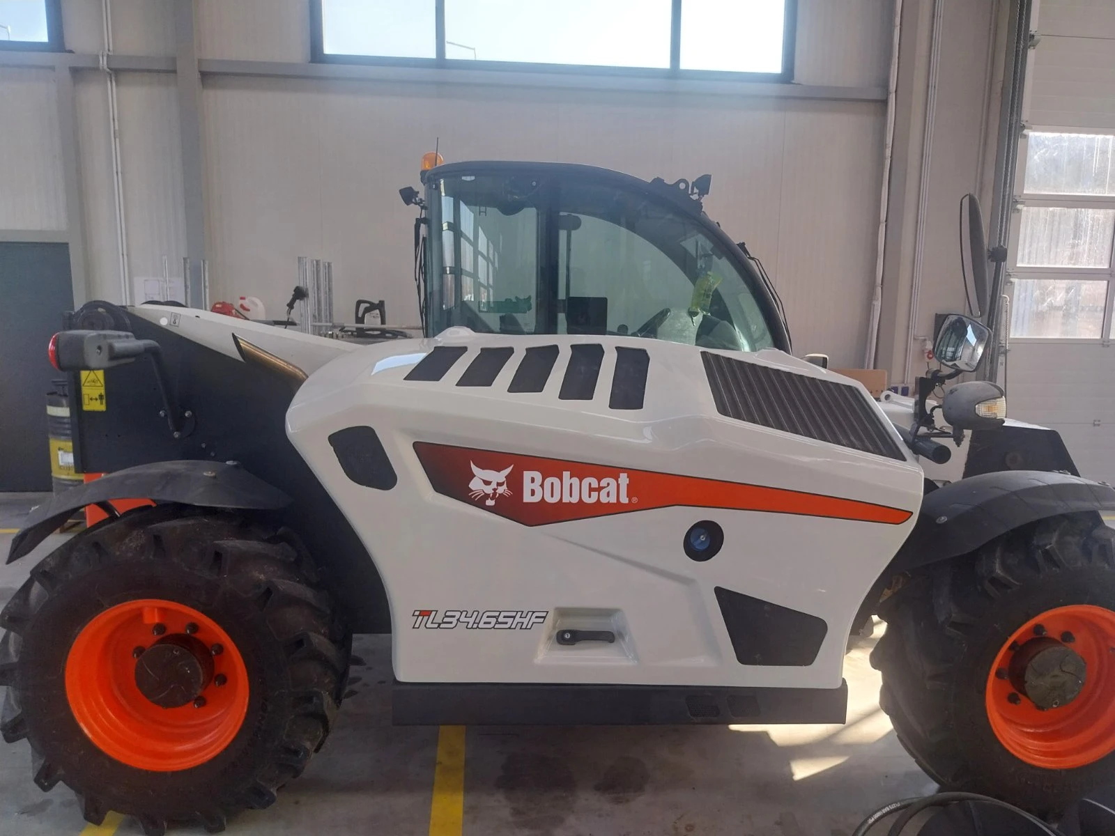 Телескопичен товарач Bobcat TL34.65HF - изображение 2