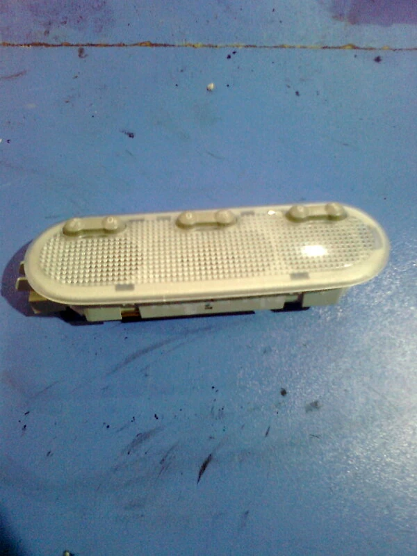 заден плафон за Рено Меган комби