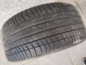 Гуми Летни 275/35R19, снимка 1