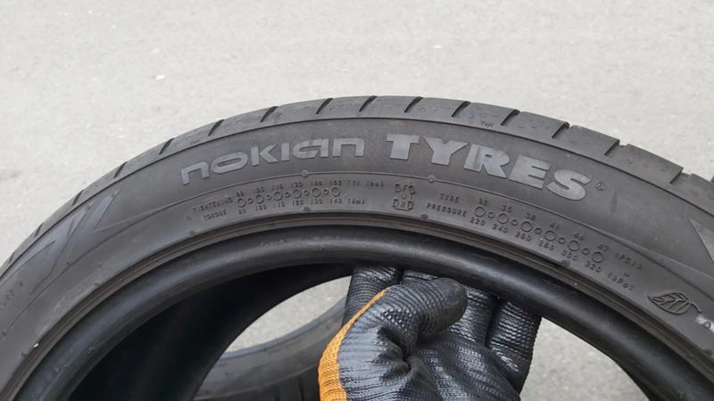 Гуми Летни 235/45R18, снимка 5 - Гуми и джанти - 29273521