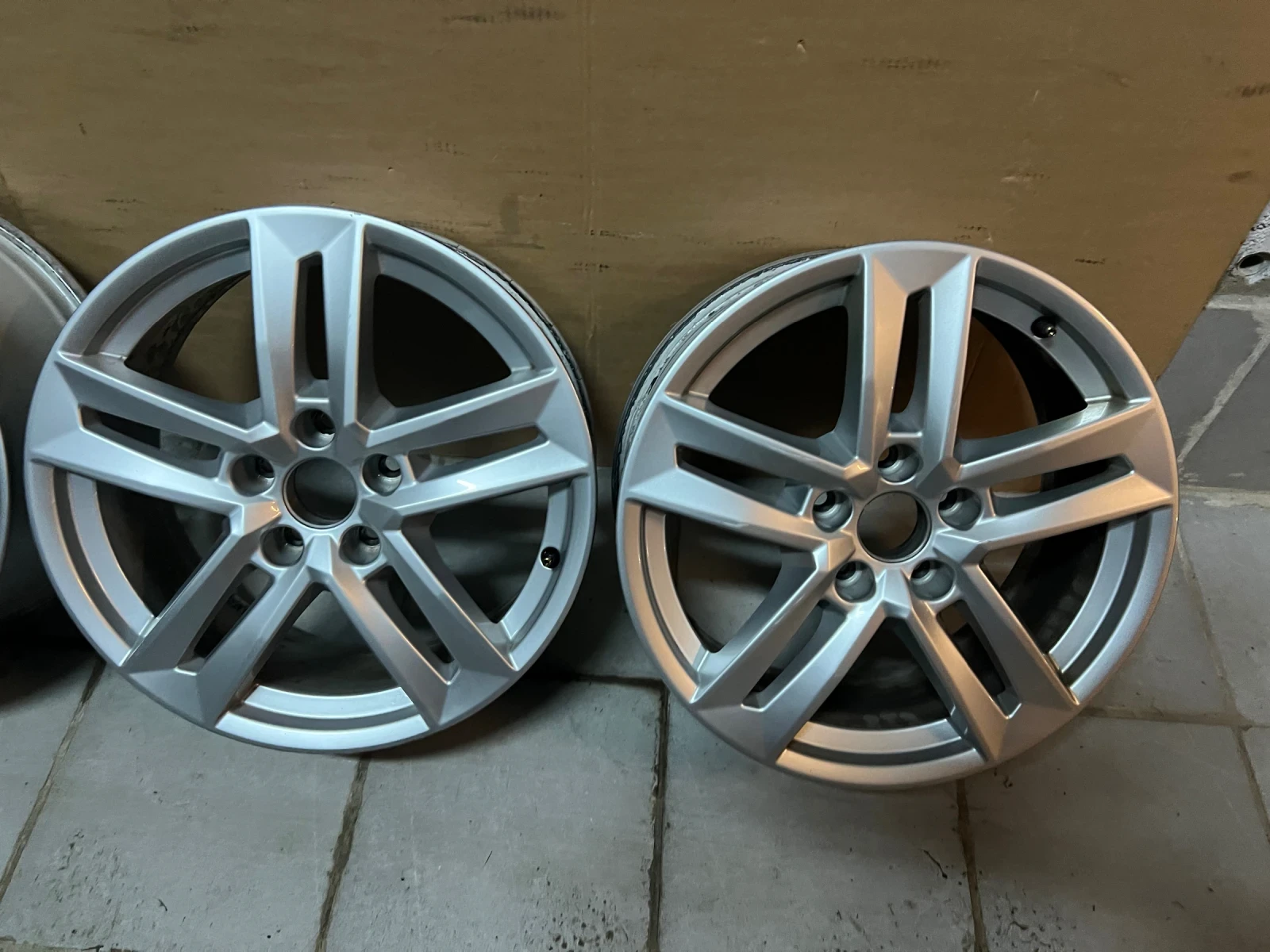 ������ | Mobile.bg � ����������� 3