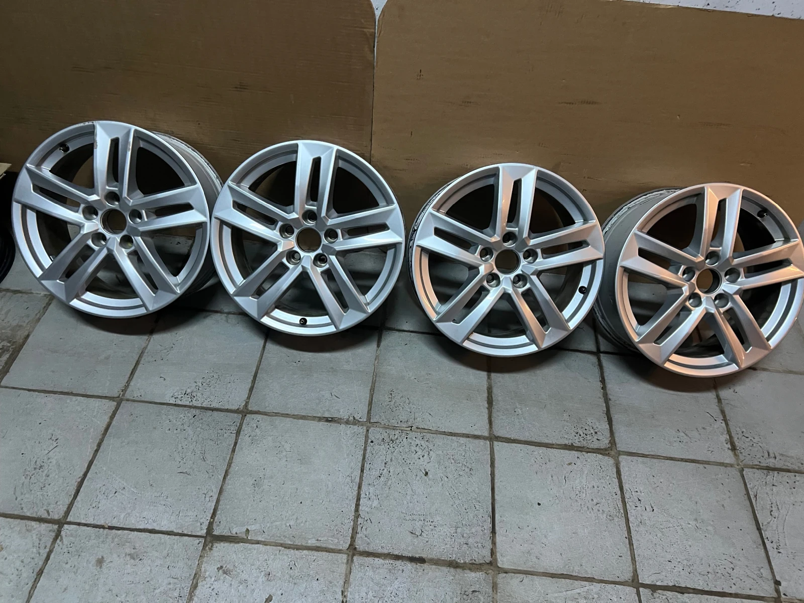 ������ | Mobile.bg � ����������� 4