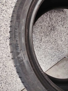 Гуми Летни 275/35R19, снимка 3 - Гуми и джанти - 52504124