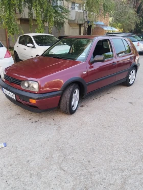 Обява за продажба на VW Golf 1.6 ~2 500 лв. - изображение 1