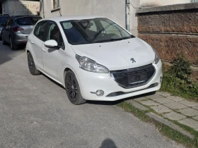 Peugeot 208 1.4i Газ Климатик