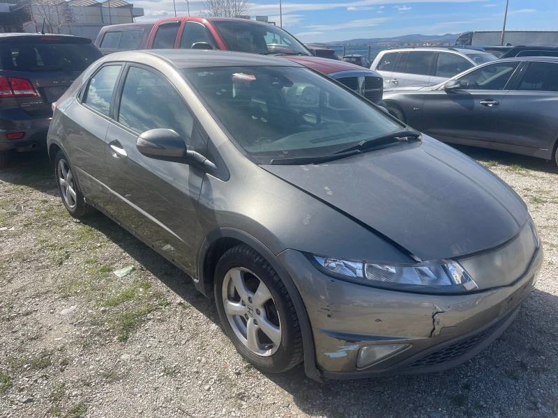 Honda Civic 1.4i, снимка 2 - Автомобили и джипове - 45012947