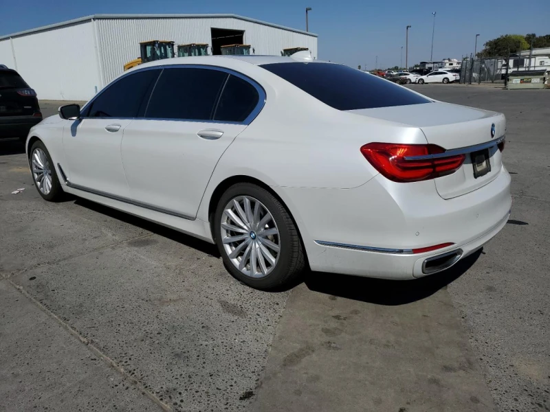 BMW 740 I, снимка 2 - Автомобили и джипове - 47297641