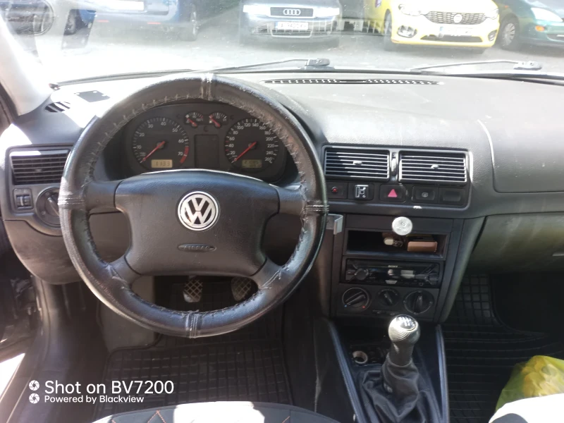 VW Golf 4, снимка 9 - Автомобили и джипове - 47391891