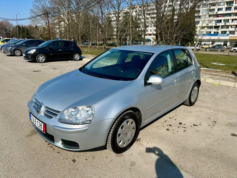 VW Golf 1.6i, снимка 2 - Автомобили и джипове - 49272797