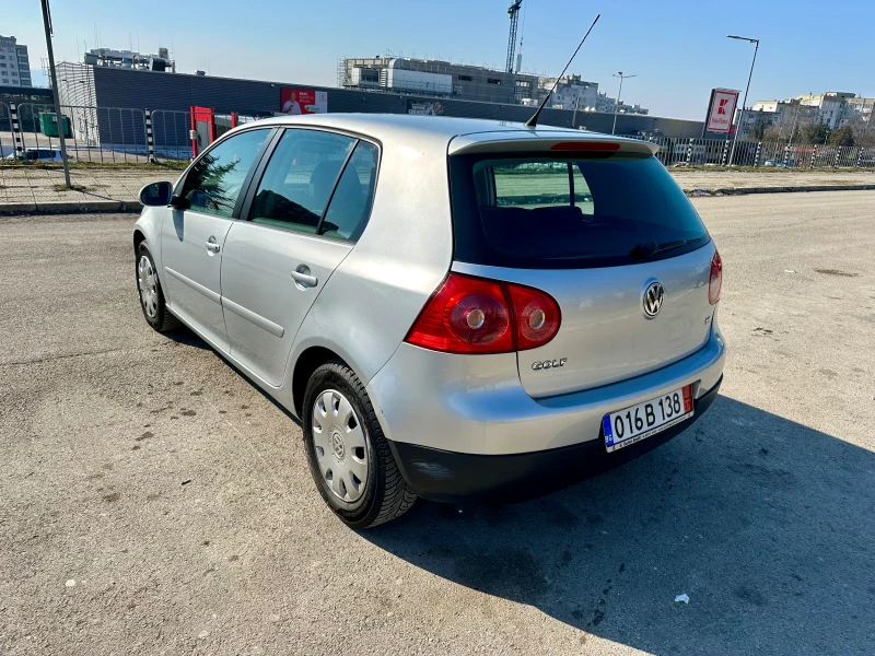 VW Golf 1.6i, снимка 3 - Автомобили и джипове - 49272797