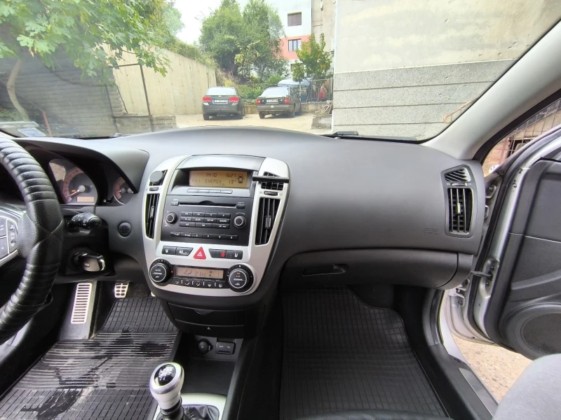 Kia Ceed, снимка 10 - Автомобили и джипове - 52056204