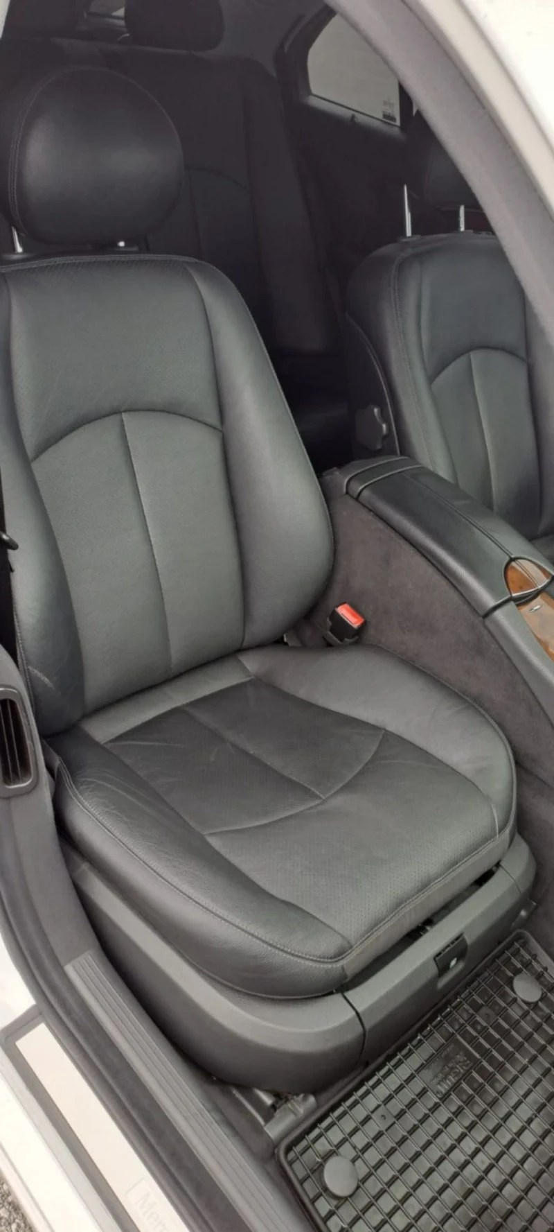 Mercedes-Benz E 500, снимка 11 - Автомобили и джипове - 52352696