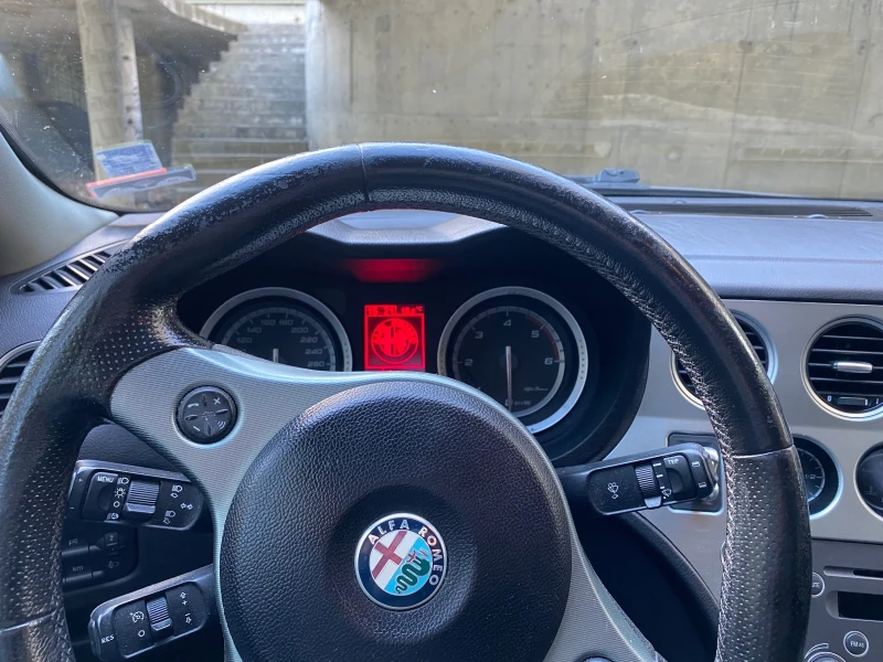 Alfa Romeo 159 JTDm, снимка 9 - Автомобили и джипове - 53063874