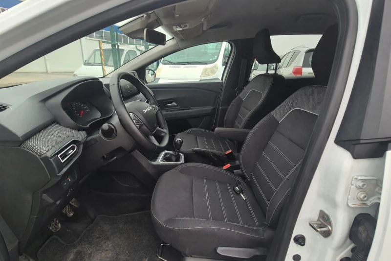 Dacia Jogger Expression ECO-G 100 В ГАРАНЦИЯ !!!, снимка 11 - Автомобили и джипове - 53269232