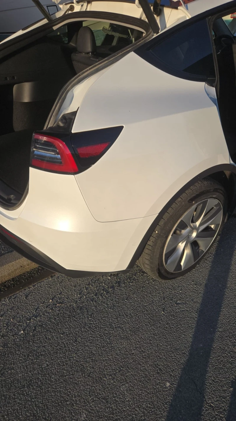 Tesla Model Y, снимка 5 - Автомобили и джипове - 53404441