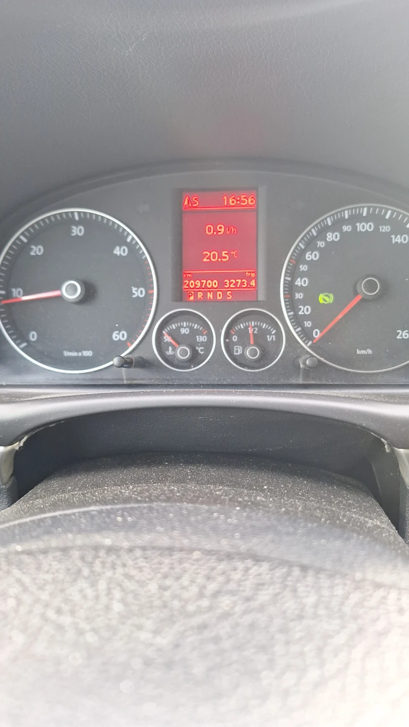 VW Touran, снимка 2 - Автомобили и джипове - 53589274