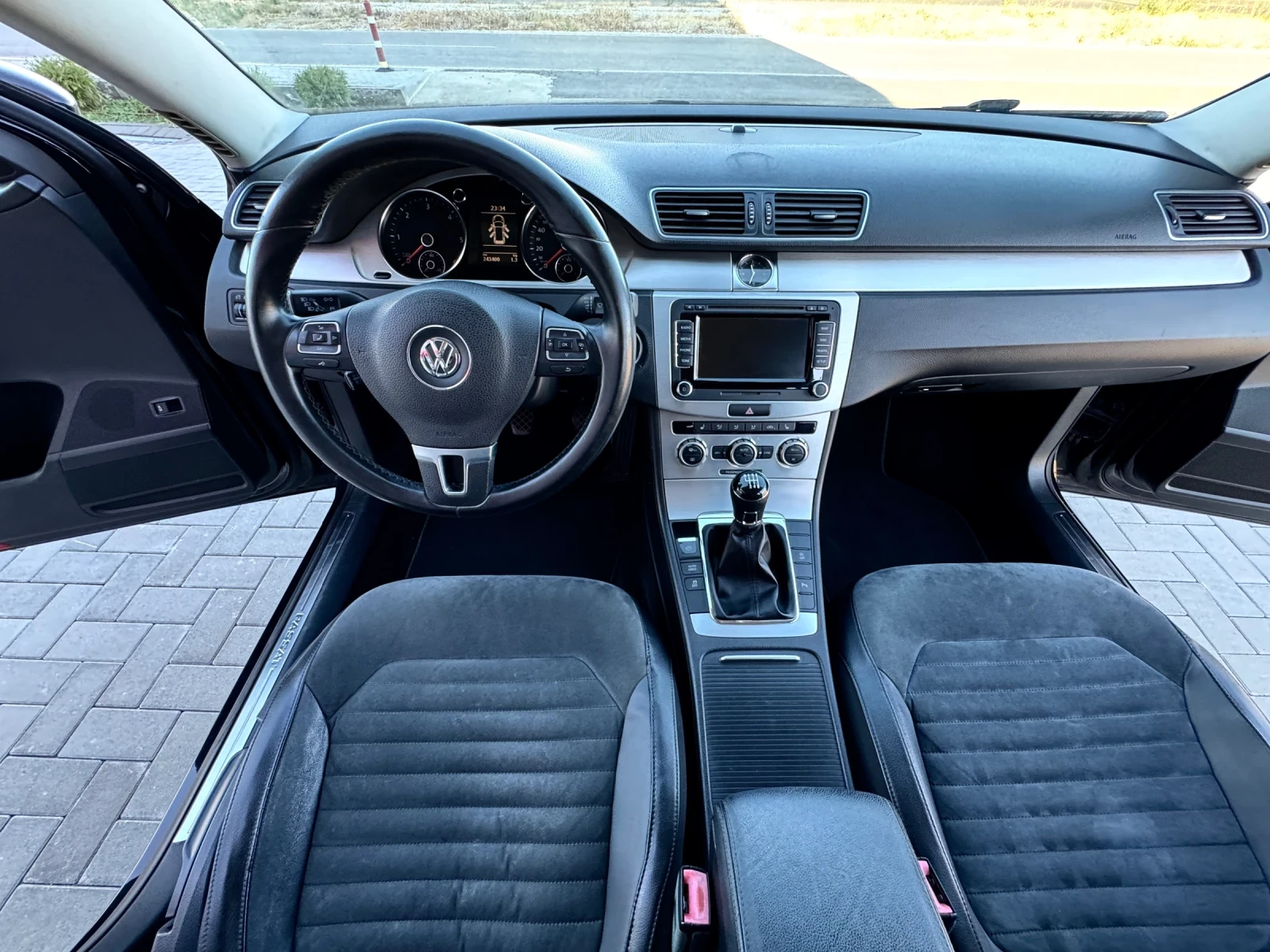 VW Passat 2.0TDI / HIGHLINE / KOJA / NAVI / CAMERA / PODGREV - изображение 9