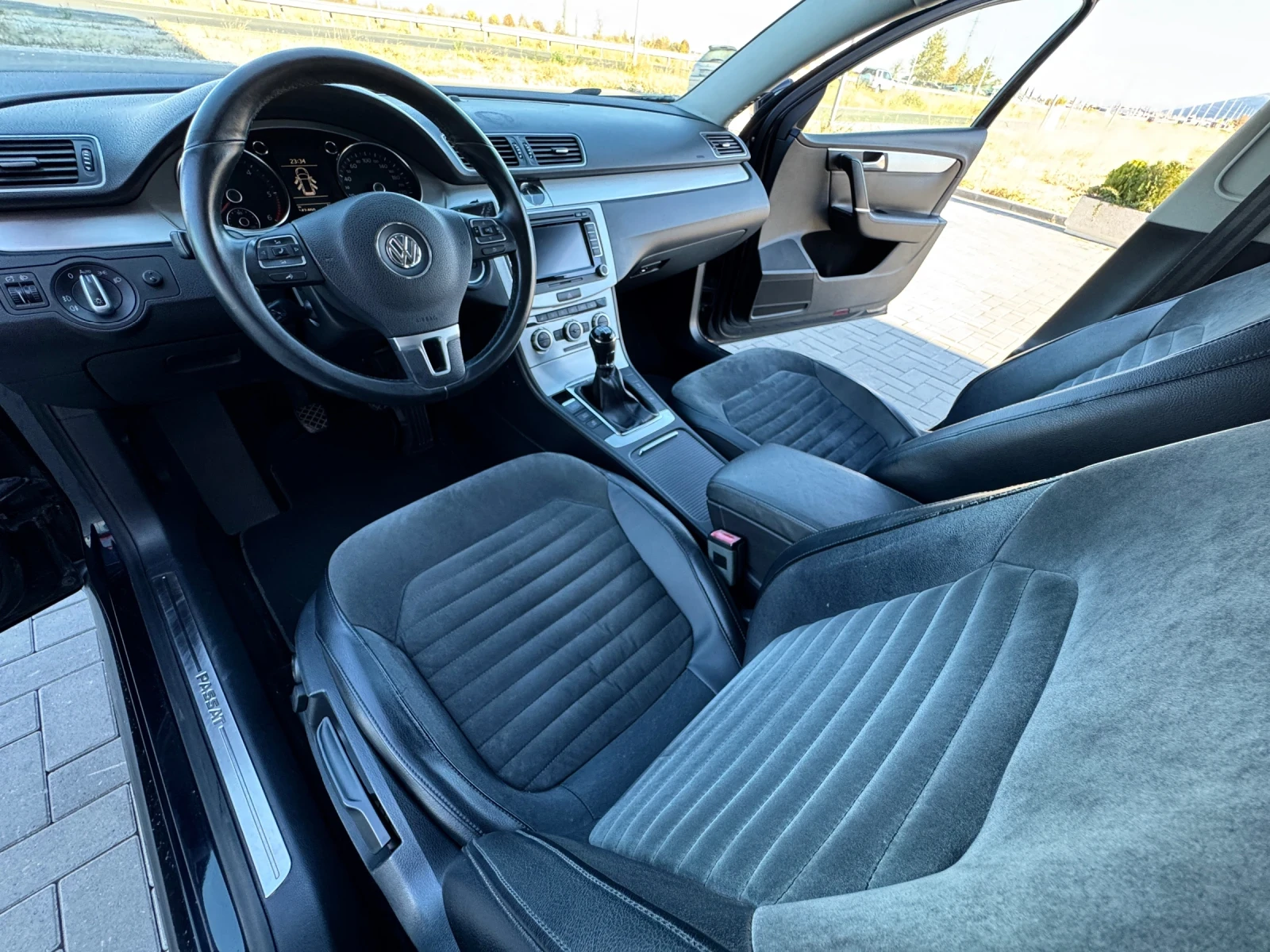 VW Passat 2.0TDI / HIGHLINE / KOJA / NAVI / CAMERA / PODGREV - изображение 10