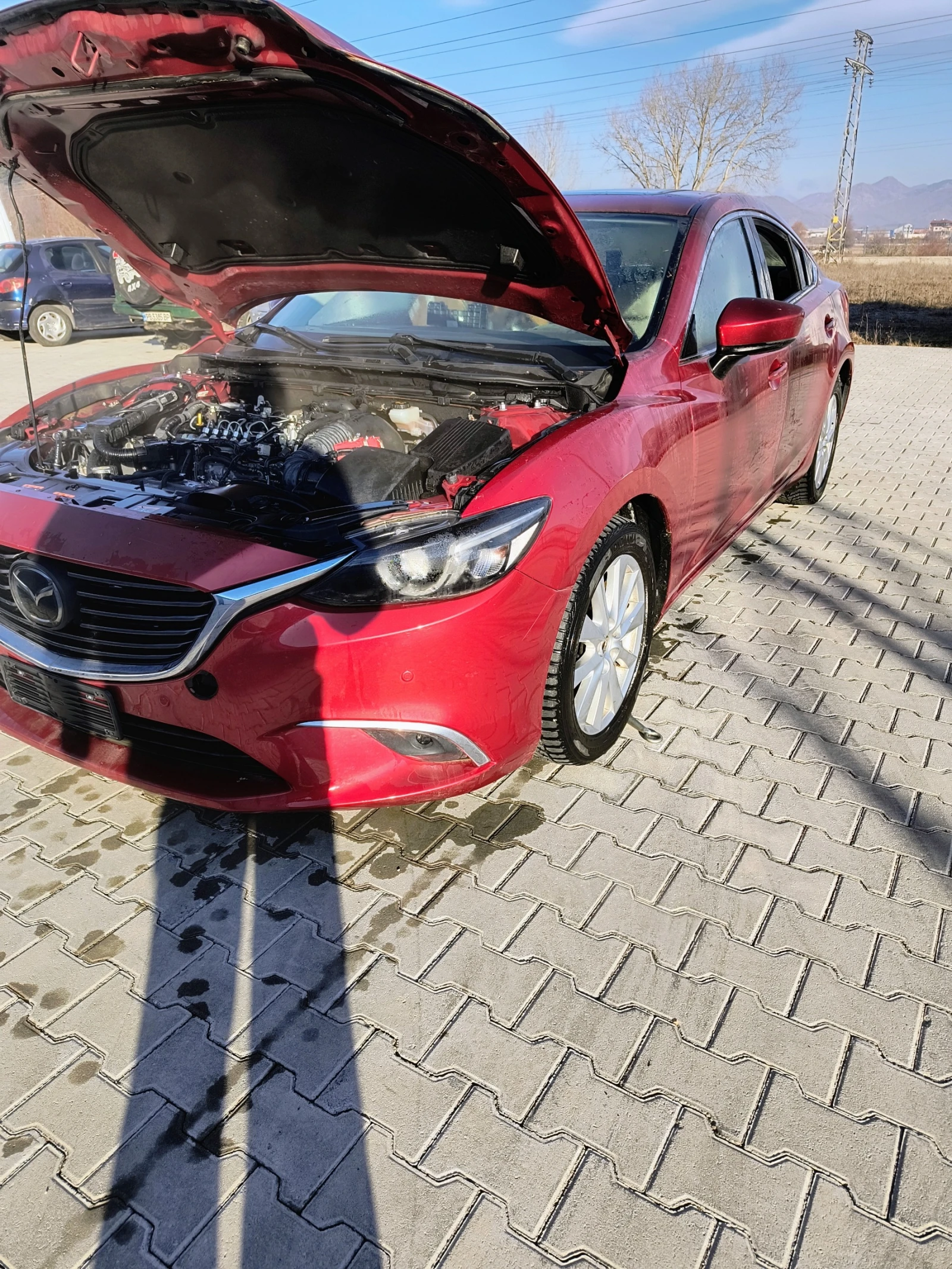 Mazda 6 2.2 - изображение 2