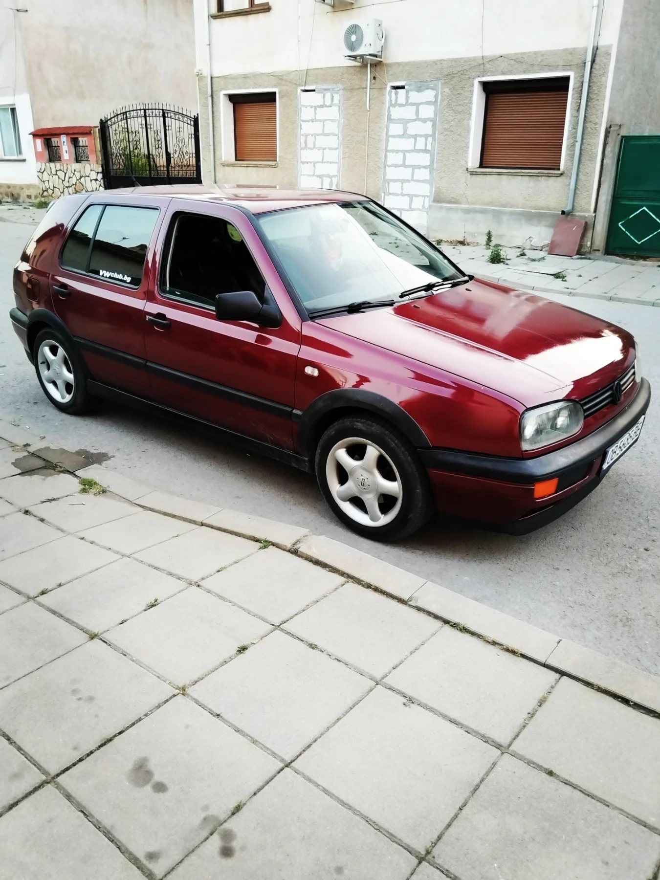 VW Golf 1.6 - изображение 7