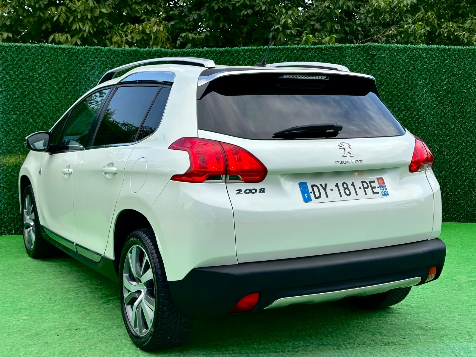 Peugeot 2008 1.2 130ks 6 skorosti CROSSWAY 114000km - изображение 5