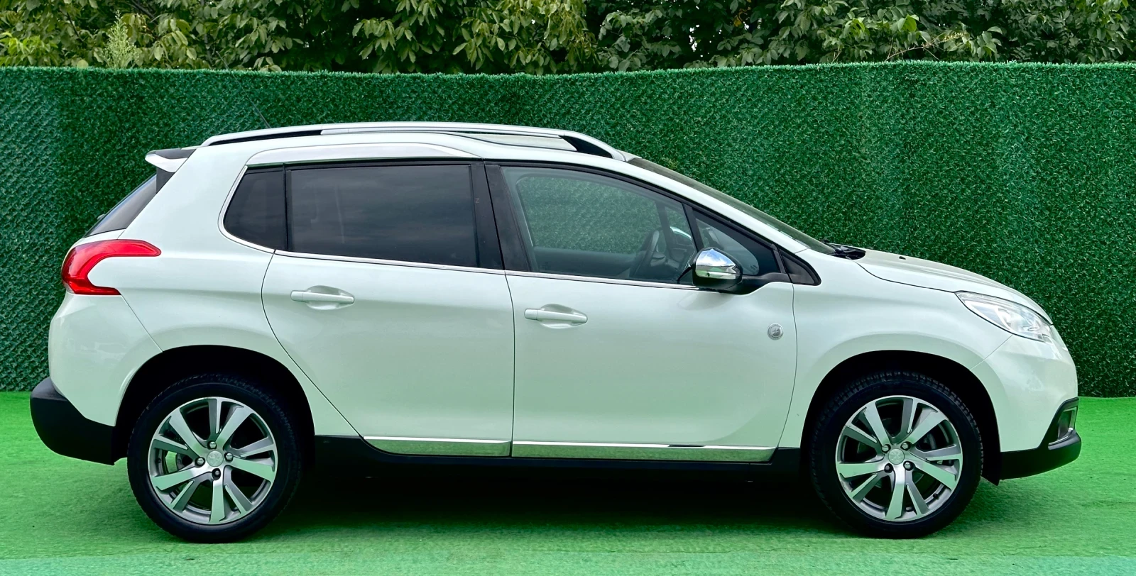 Peugeot 2008 1.2 130ks 6 skorosti CROSSWAY 114000km - изображение 6