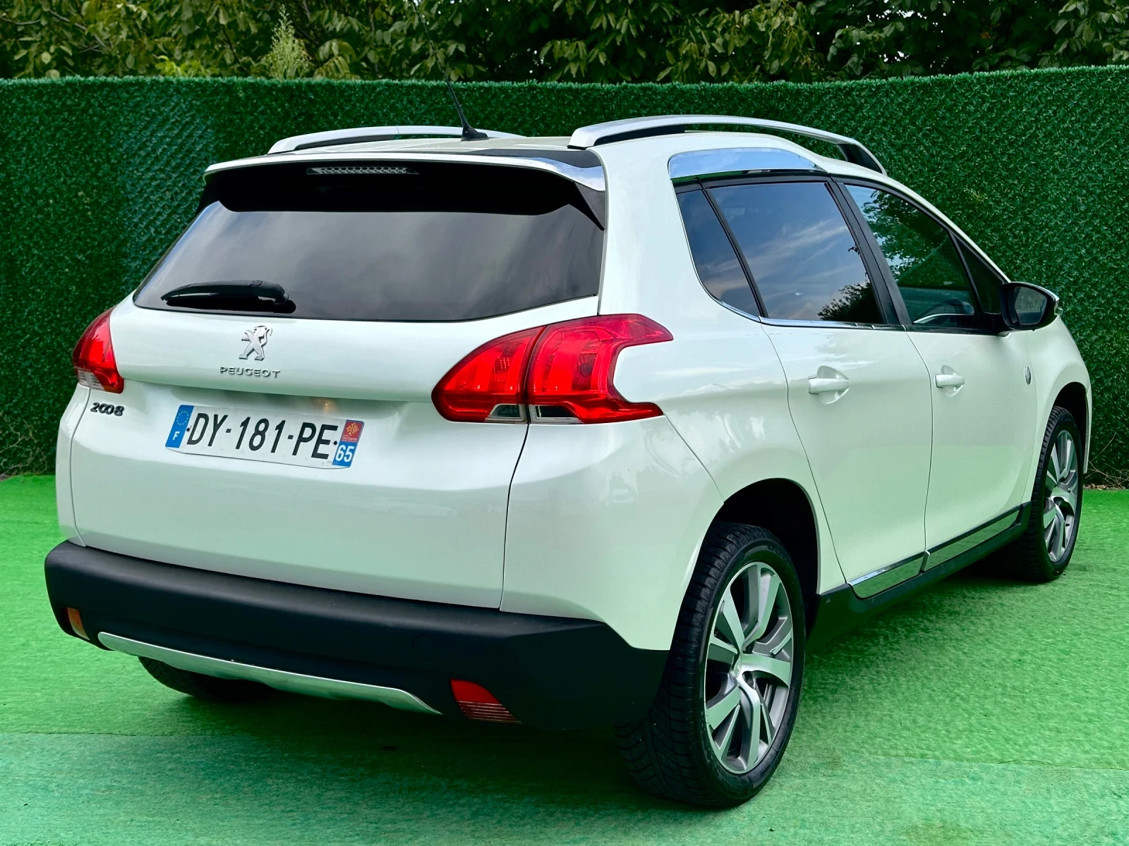 Peugeot 2008 1.2 130ks 6 skorosti CROSSWAY 114000km - изображение 4