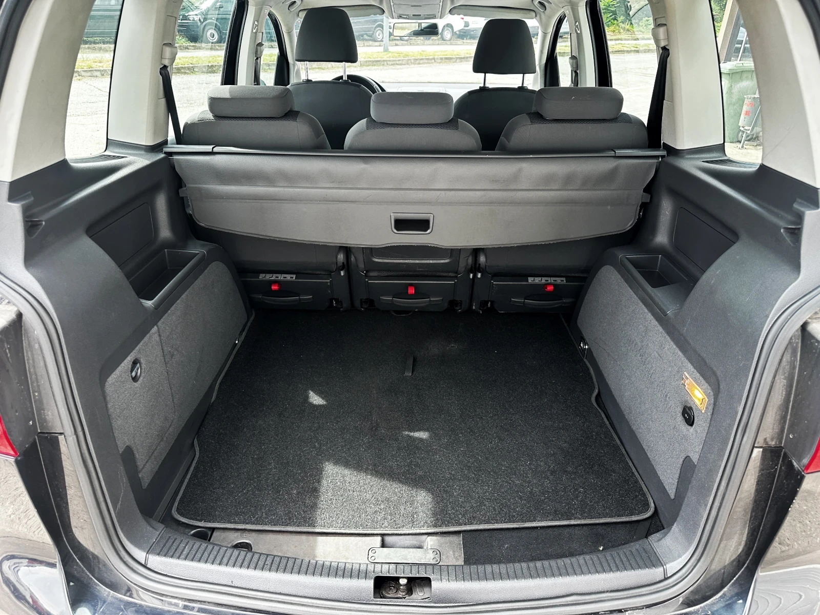 VW Touran 1.6TDi/ 6 | Mobile.bg   14