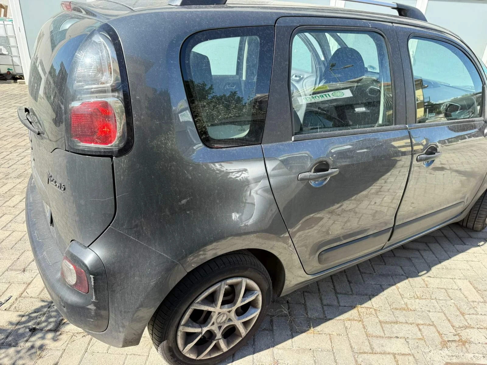 Citroen C3 Picasso 1.6-дизел - изображение 4