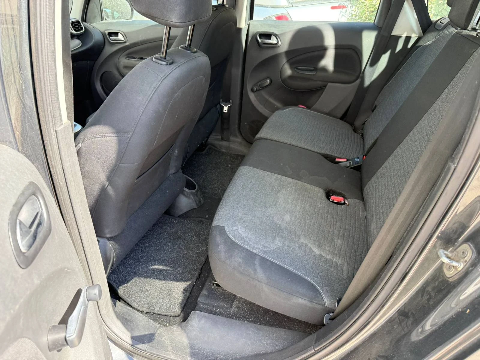Citroen C3 Picasso 1.6-дизел - изображение 7