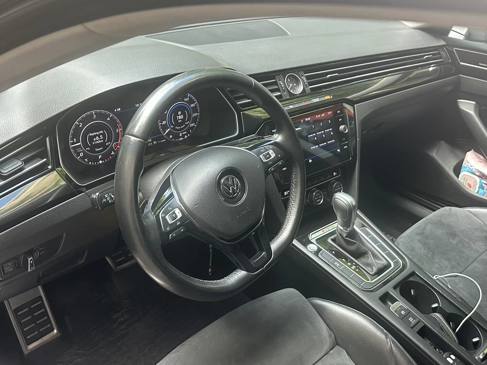 VW Arteon, снимка 5 - Автомобили и джипове - 53734104