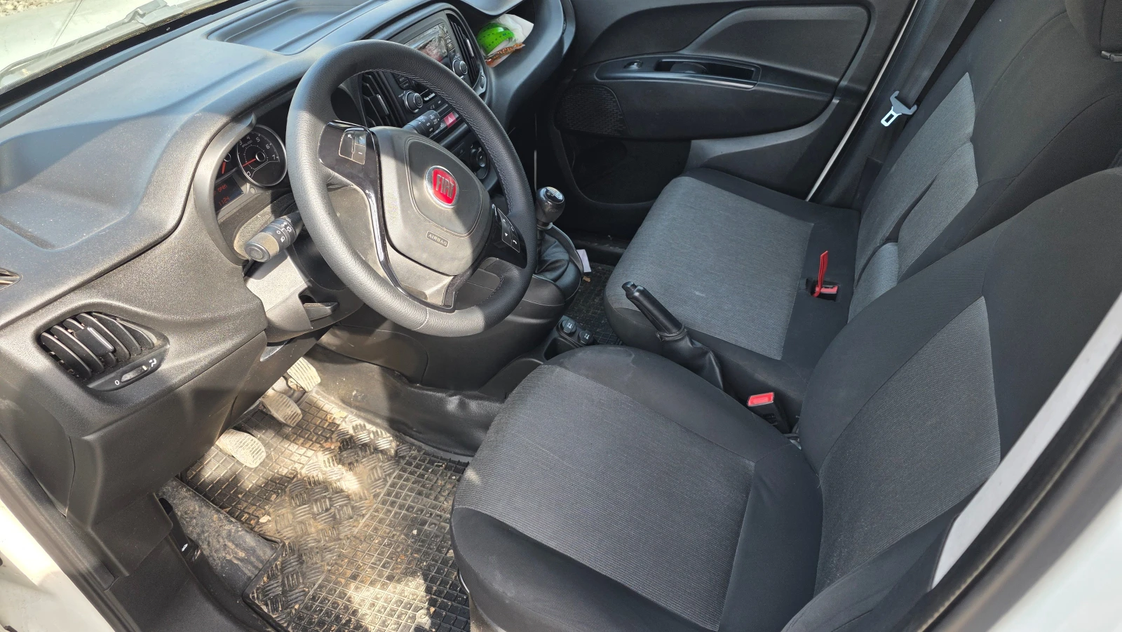 Fiat Doblo 1.6d  3 Места, снимка 2 - Автомобили и джипове - 53878999