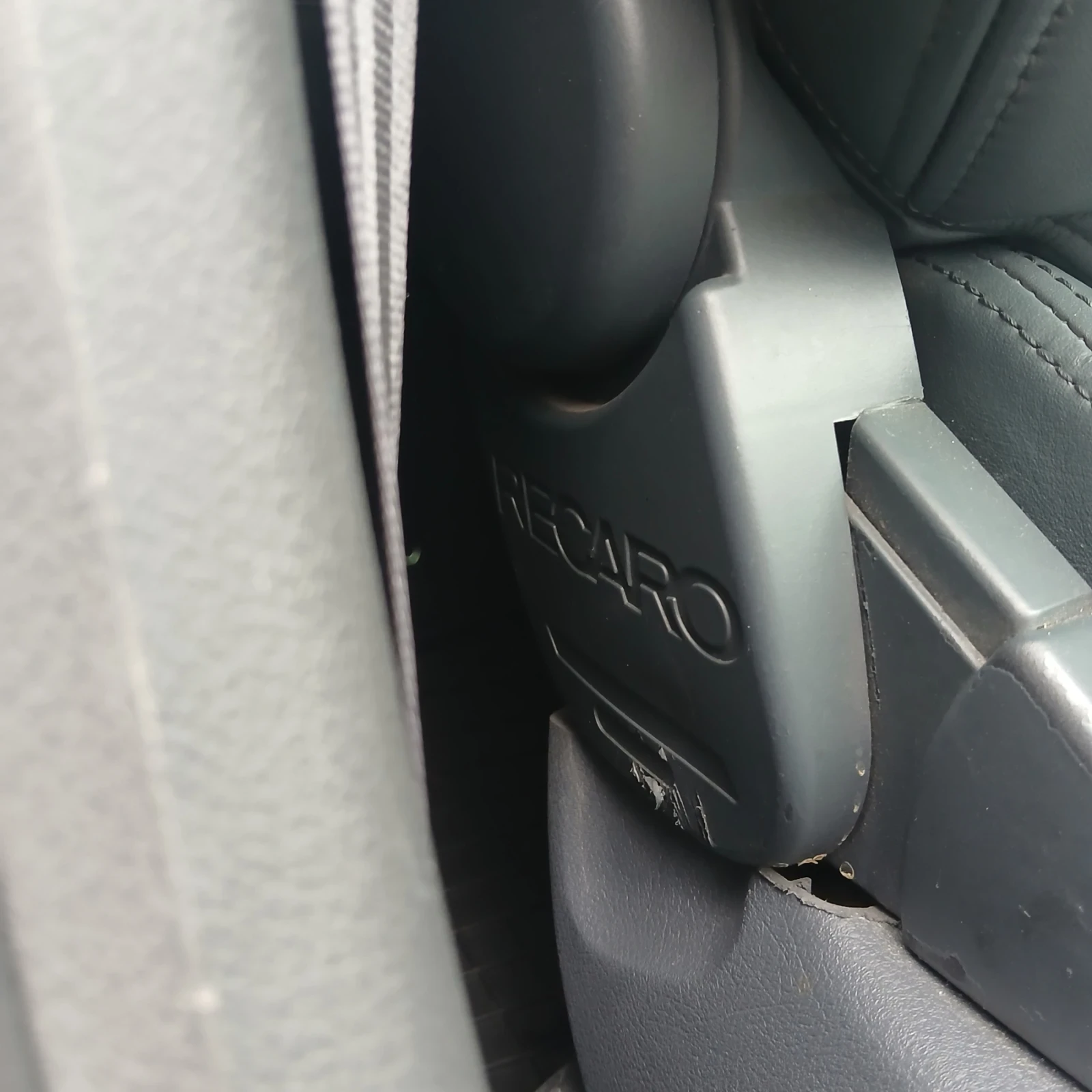 Audi A4 1.8t, снимка 4 - Автомобили и джипове - 53989817