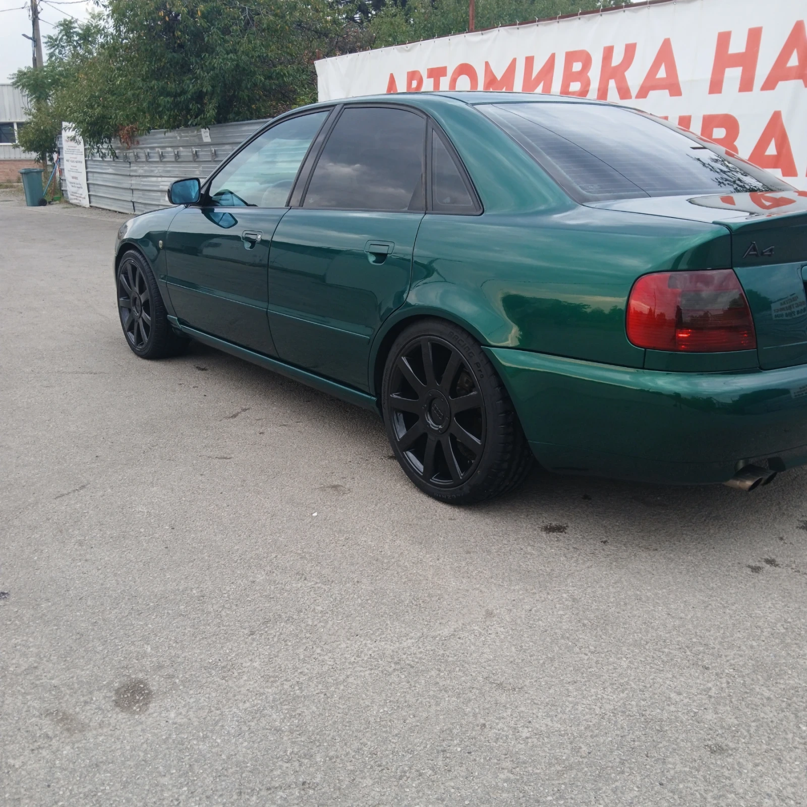Audi A4 1.8t, снимка 8 - Автомобили и джипове - 53989817