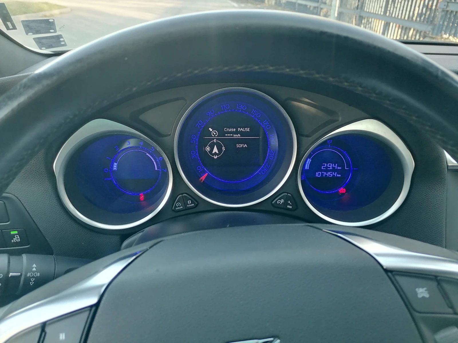 DS DS 4 1.6HDI  FACE LIFT, снимка 16 - Автомобили и джипове - 54004156