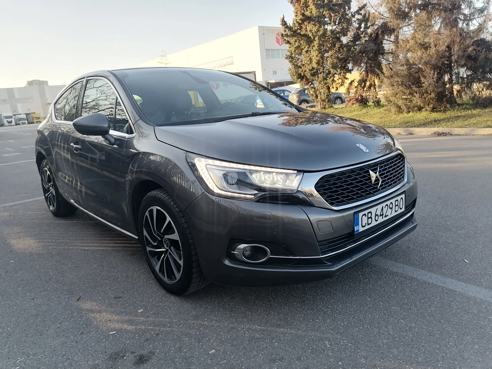 DS DS 4 1.6HDI  FACE LIFT, снимка 2 - Автомобили и джипове - 54004156