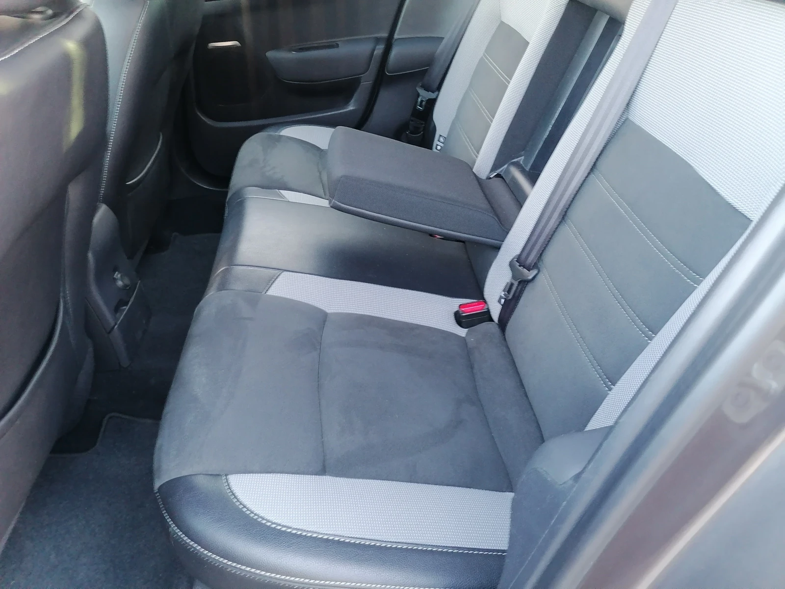 DS DS 4 1.6HDI  FACE LIFT, снимка 11 - Автомобили и джипове - 54004156