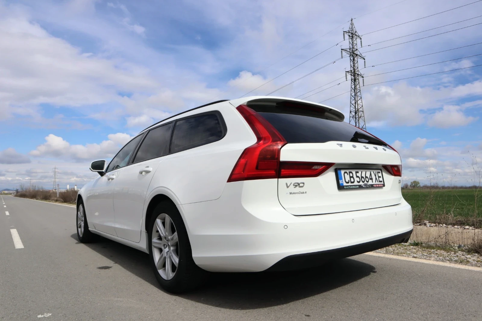 Volvo V90 D3, снимка 3 - Автомобили и джипове - 54006654