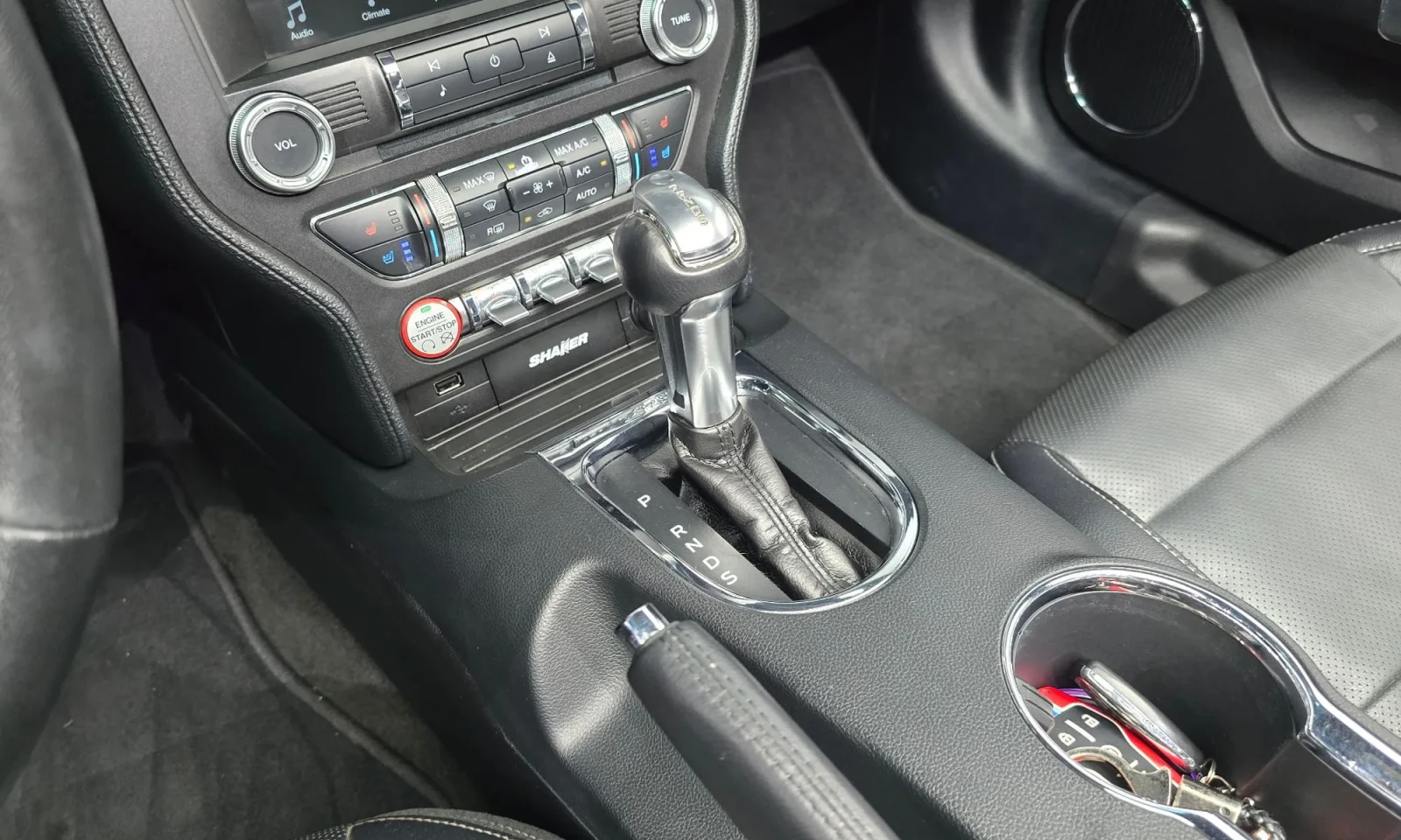 Ford Mustang 5.0 | ОБДУХ | ПОДГРЕВИ | ЕЛ СЕДАЛКИ | BLINDSPOT AS, снимка 8 - Автомобили и джипове - 54123381