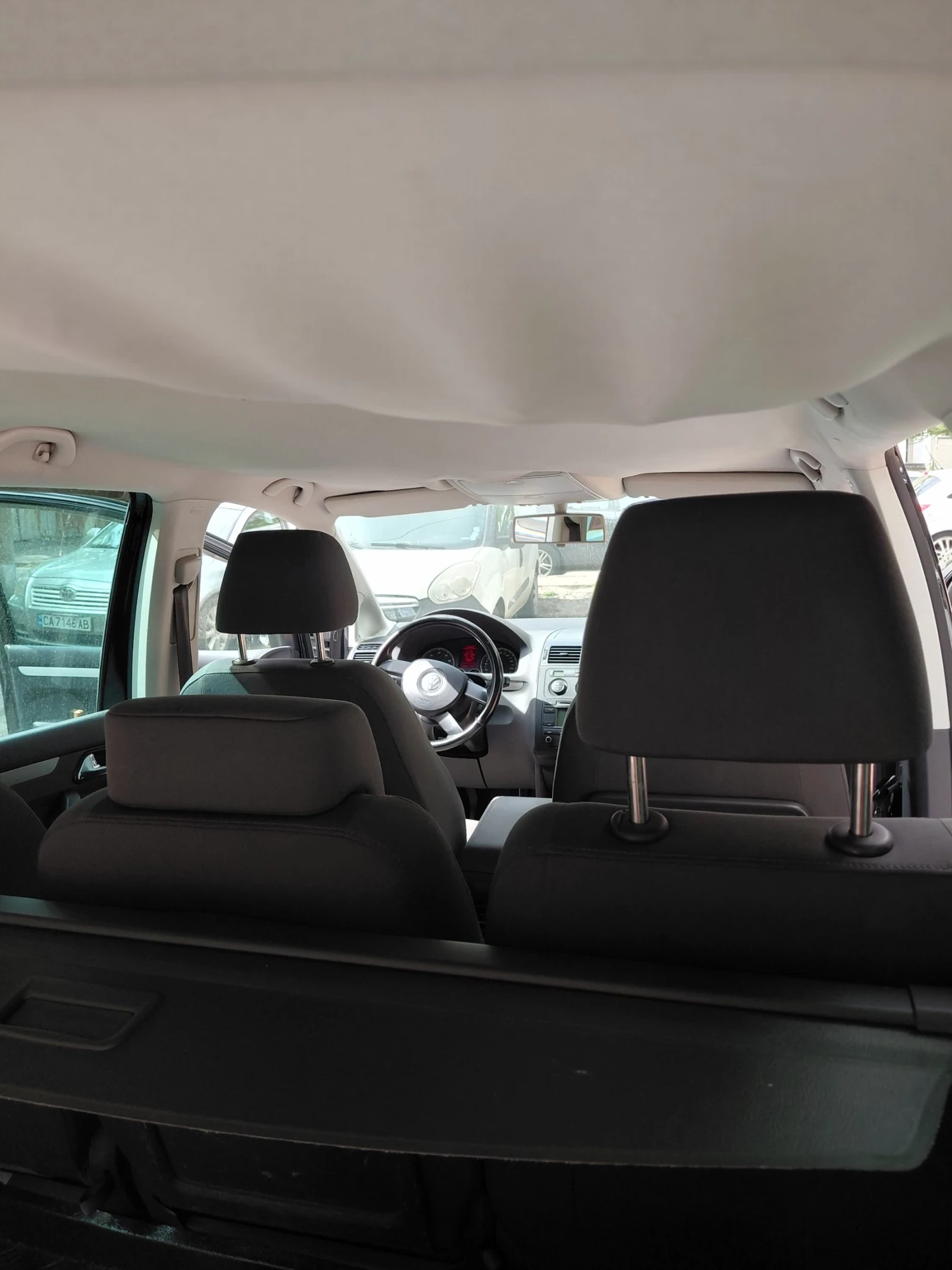 VW Touran, снимка 3 - Автомобили и джипове - 54495902