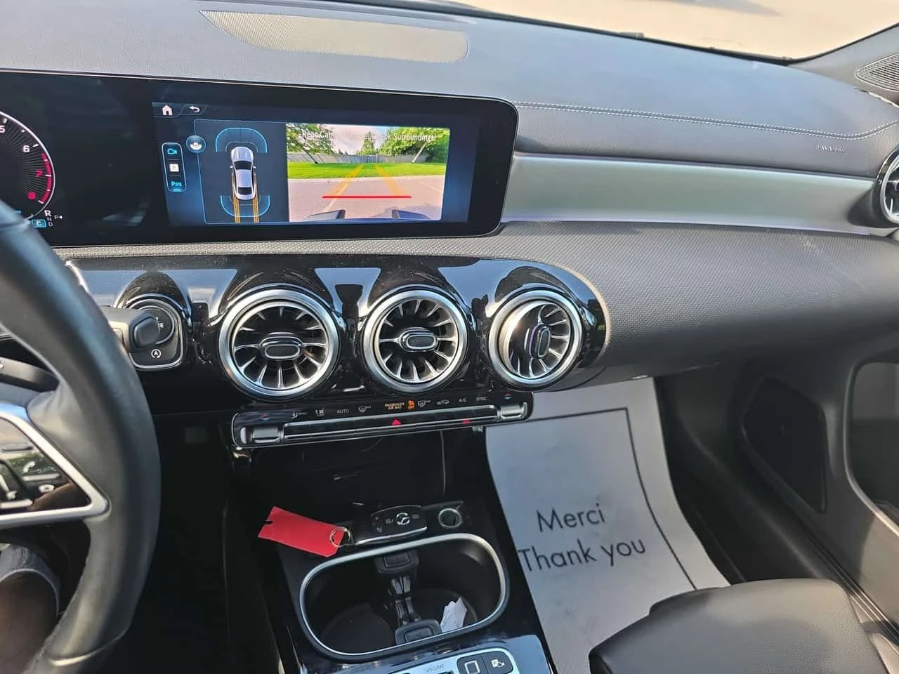 Mercedes-Benz CLA 250 * CARFAX * ОПЦИЯ ЗА ФИНАНСИРАНЕ, снимка 9 - Автомобили и джипове - 55039045