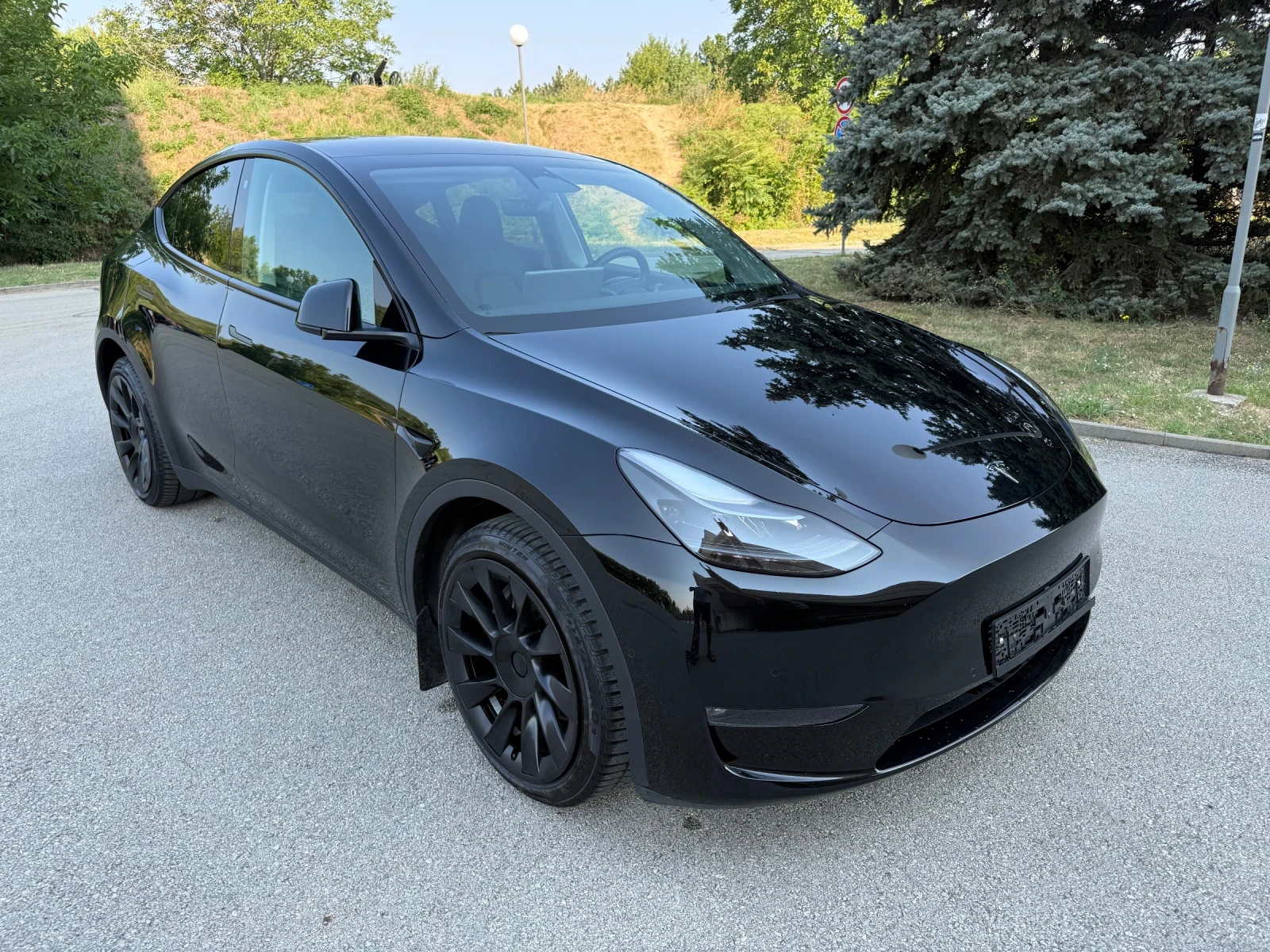 Tesla Model Y Long Range Dual Motor ГАРАНЦИЯ, снимка 2 - Автомобили и джипове - 55593283