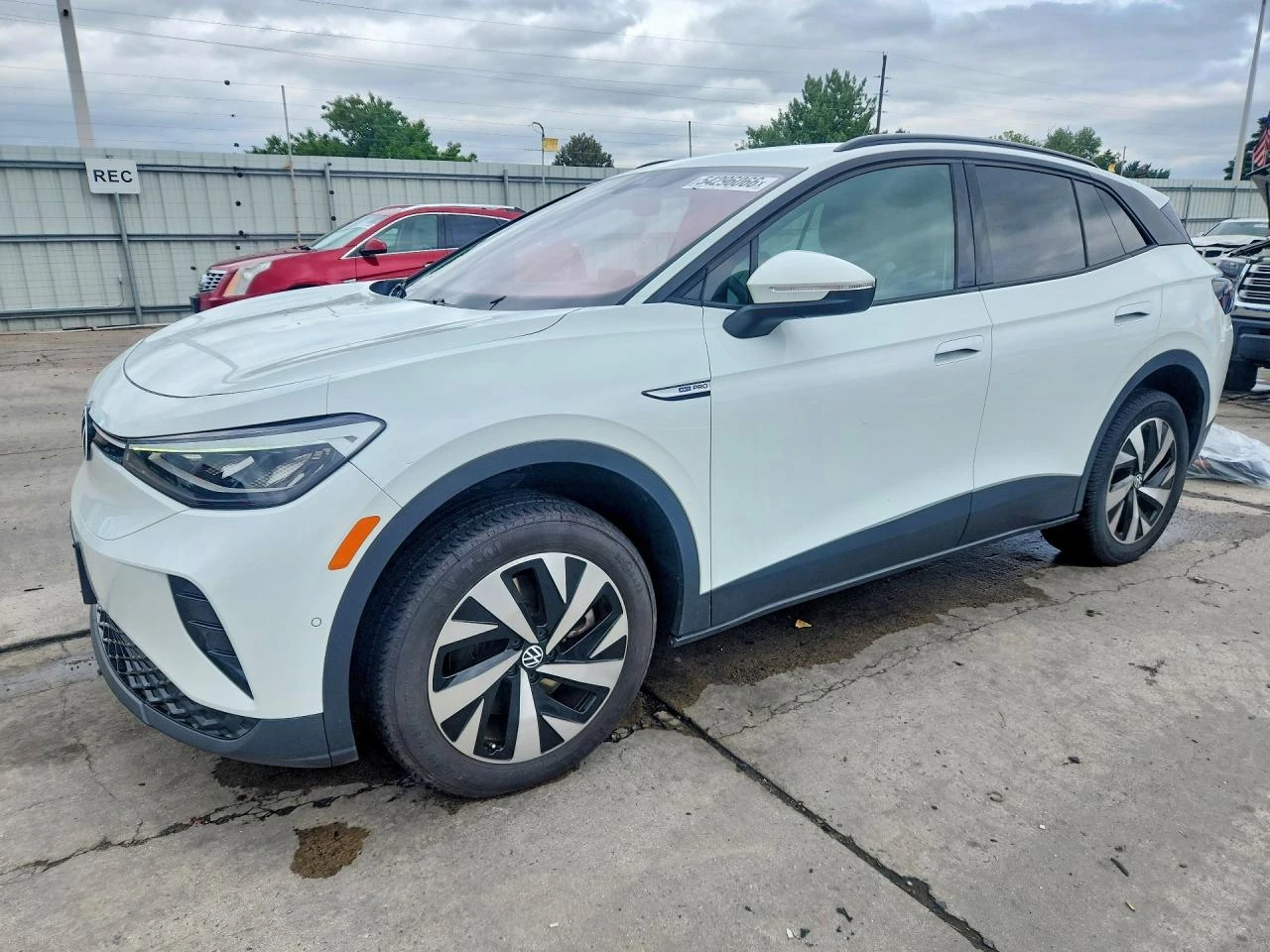 VW ID.4 PRO* AWD* ПОДГРЕВ* КАМЕРА* НАВИ* KEYLESS* , снимка 2 - Автомобили и джипове - 55612930
