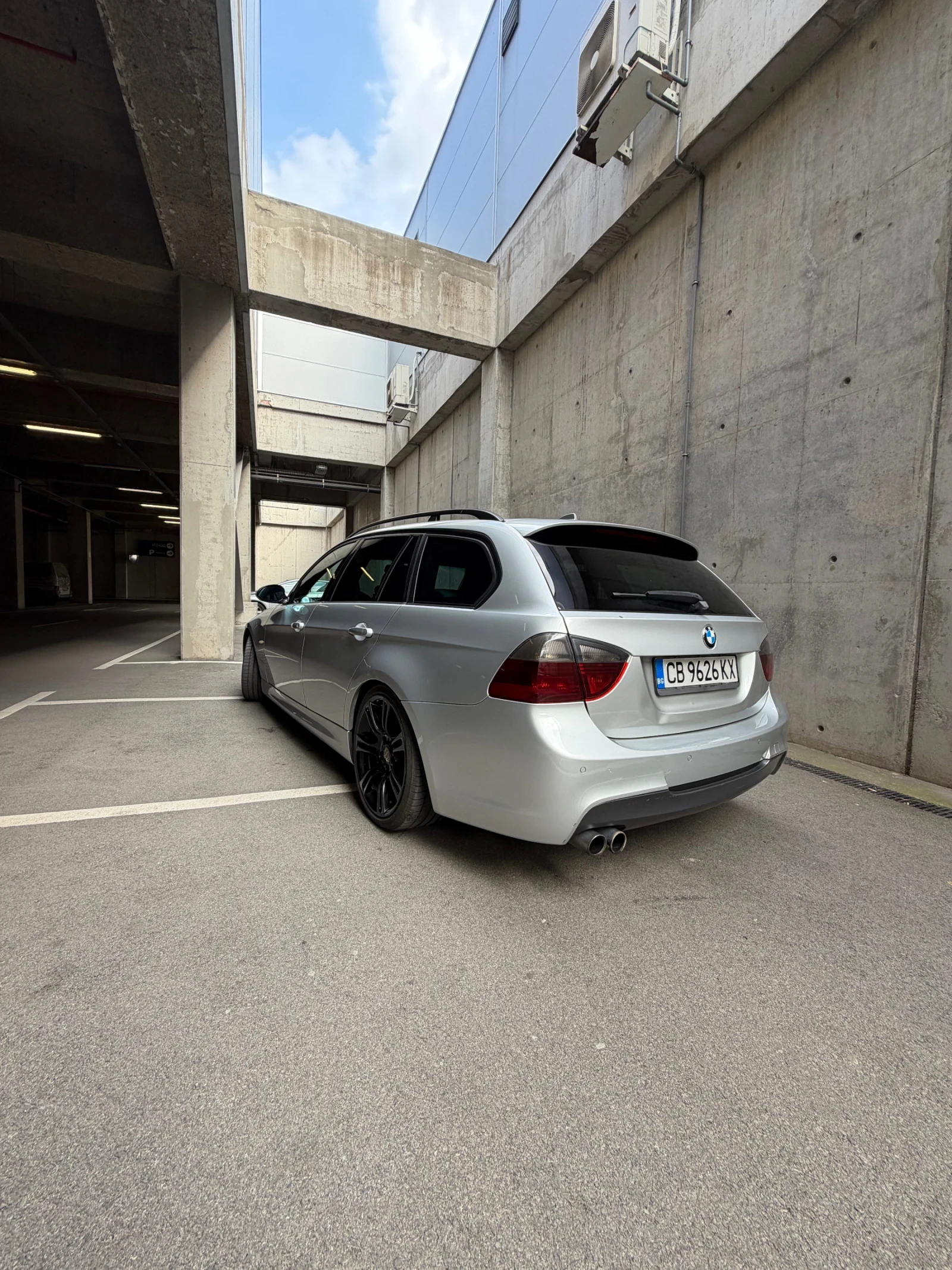 BMW 330, снимка 3 - Автомобили и джипове - 55656314