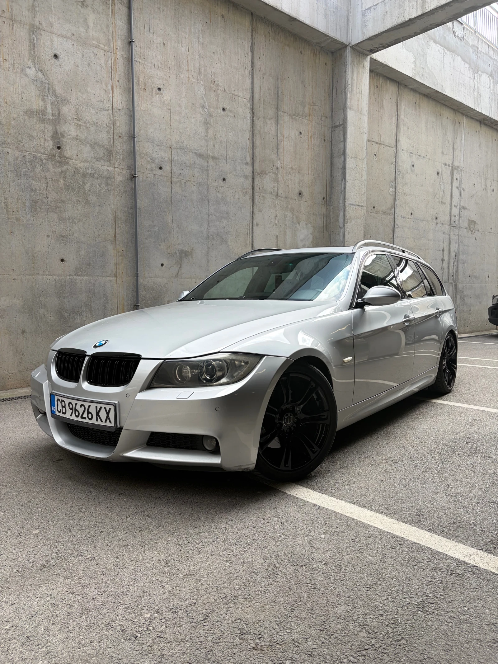 BMW 330